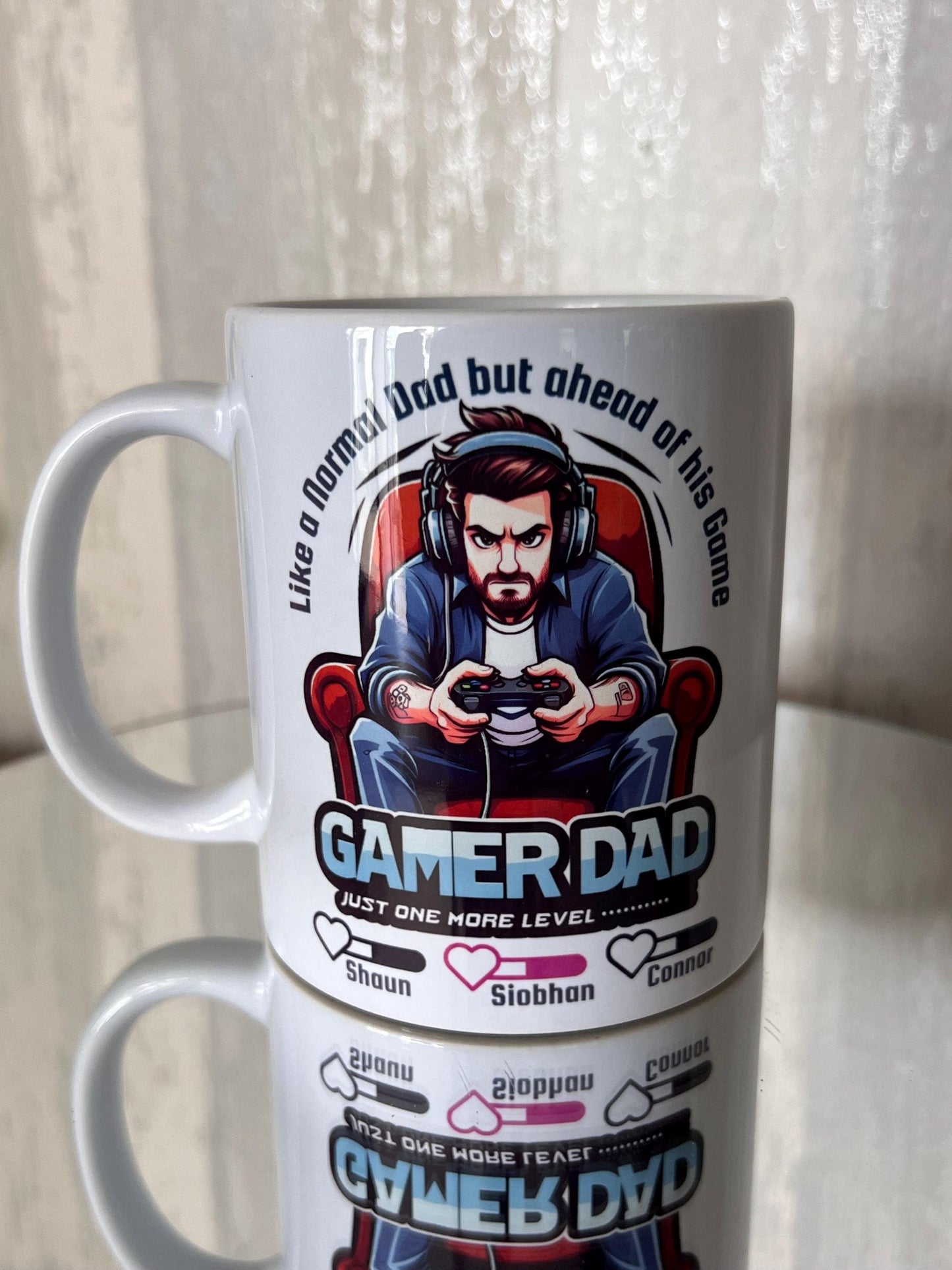 Personalised Gaming Dad mug. 11oz with child/ children’s names as lives. Father’s Day gift or Birthday gift, both sides with card option