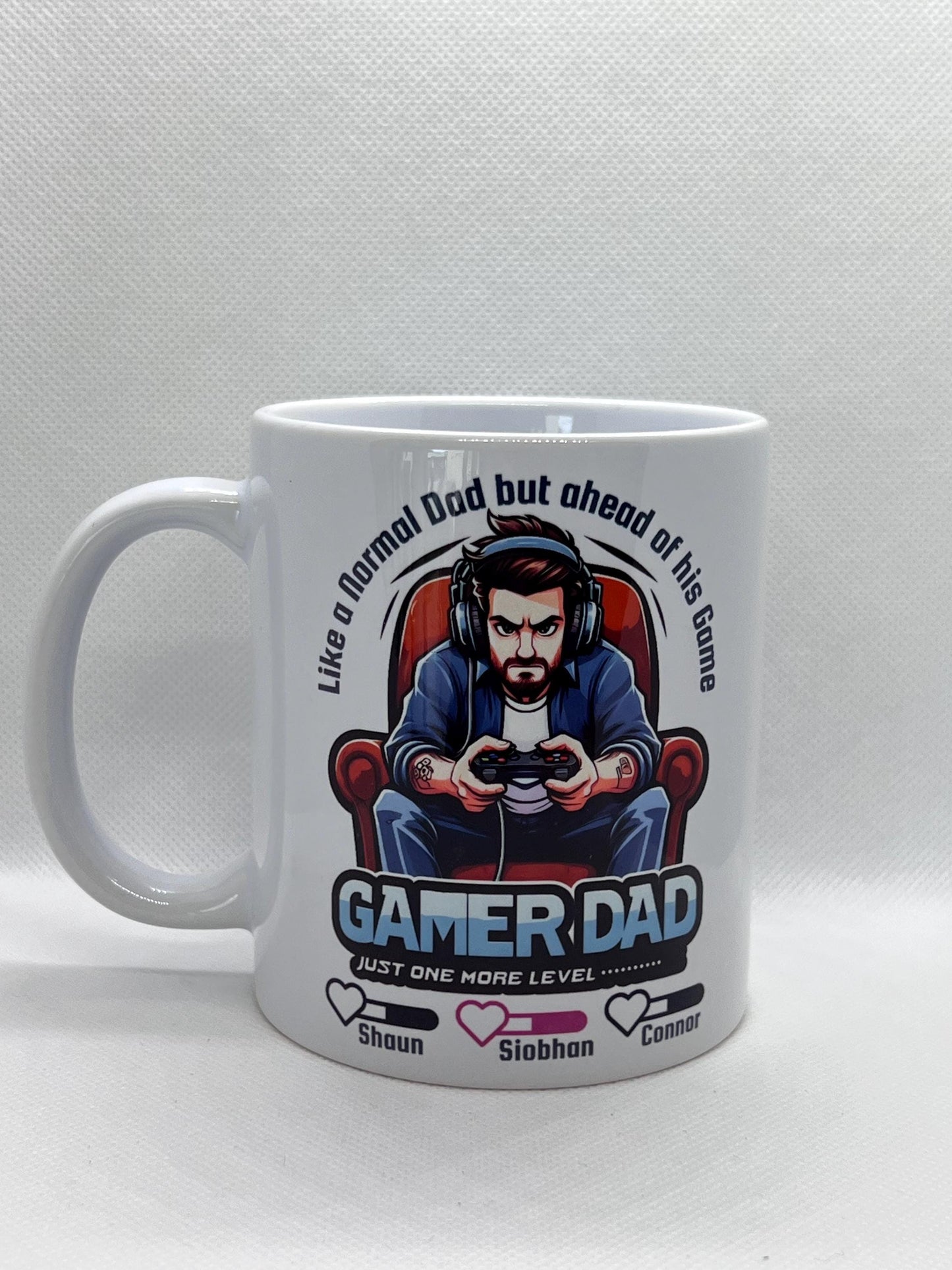 Personalised Gaming Dad mug. 11oz with child/ children’s names as lives. Father’s Day gift or Birthday gift, both sides with card option