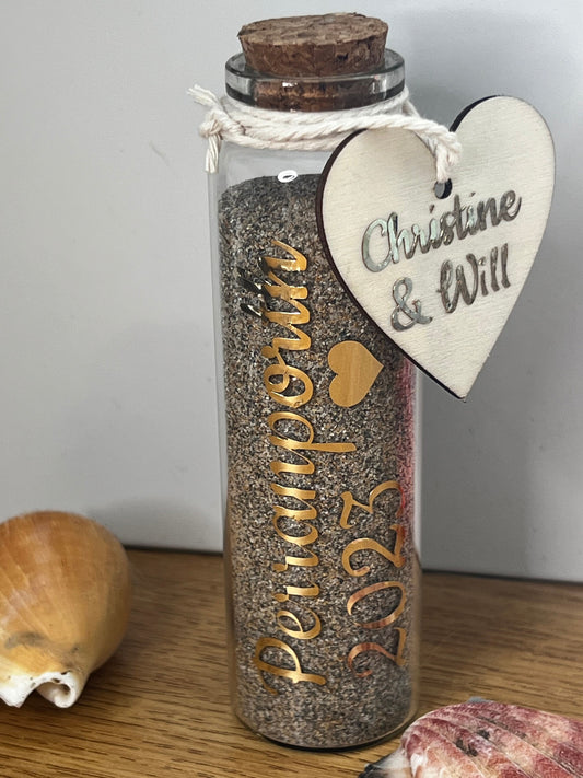 Personalised sand jar with cork stopper. Sand bottle. Wedding honeymoon special holiday etc. with wooden heart. Keepsake. Memories. 10.5cm