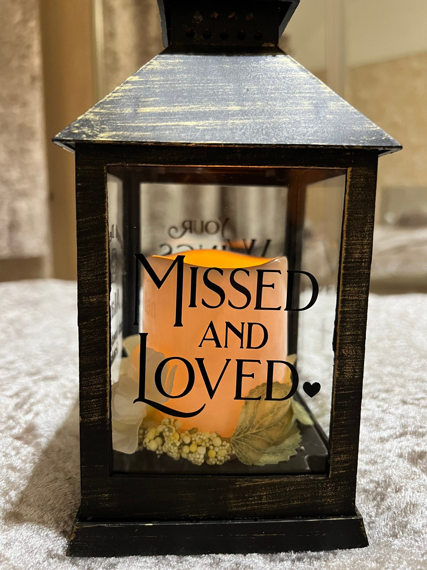 Personalised Memorial Lantern choice of flower colour, Mum, Dad, Nan, Grandad Wife , husband etc. Graveside ,Home. Auto candle custom order