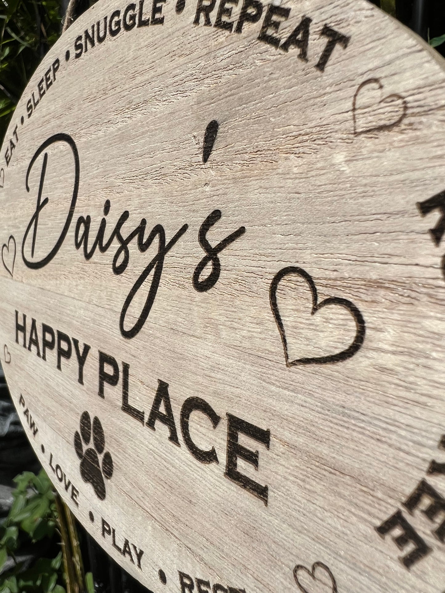 Personalised Dog Sign –Oval Laser Engraved Wooden Wooden Effect MDF Wall Hanging (20cm) – Custom Name & Breed Pet Gift or Dog Corner Decor