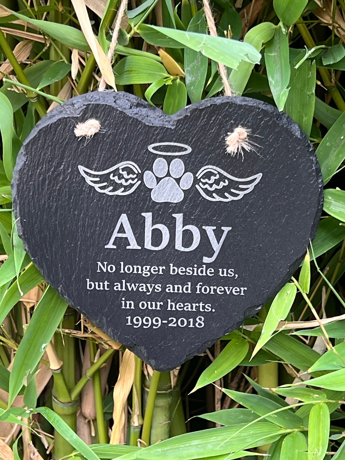 Pet engraved slate memorial heart. Dog ,Cat gave marker heart. Any words engraved. 15cm