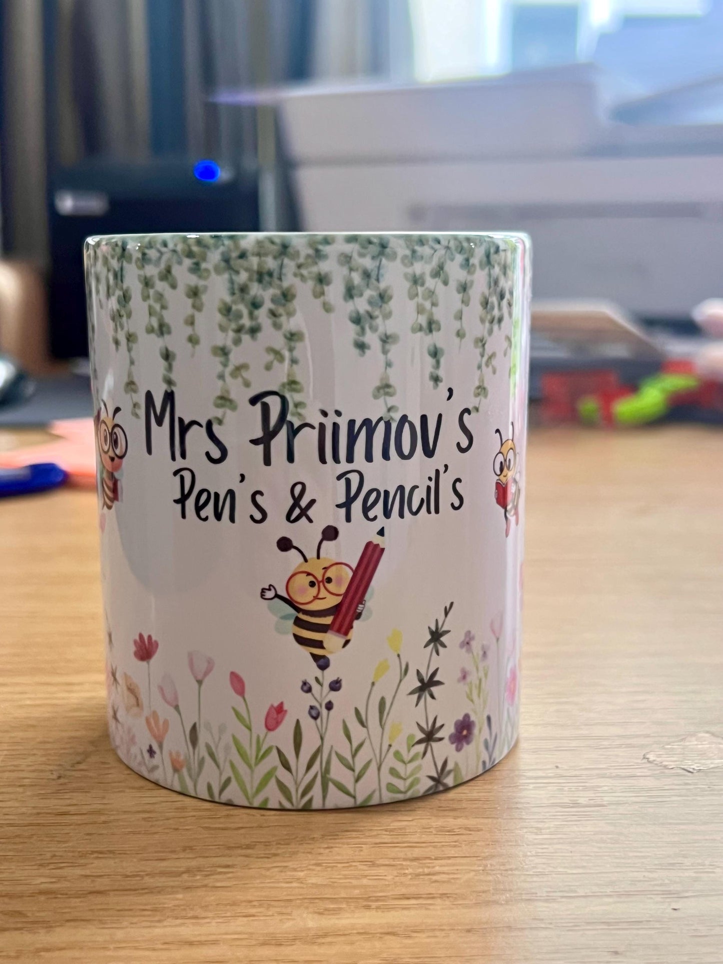 Teacher Gift. Personalised Teacher pens and pencils pot holder. Flower garden and bees  School pen pot. End of term gift.Now Matching Card