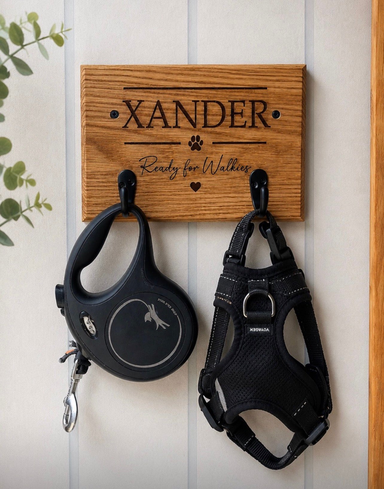 Personalised Solid Oak Dog Lead Holder-Engraved Dog Lead & Harness Hook. Custom Pet Wall Mounted Organiser.