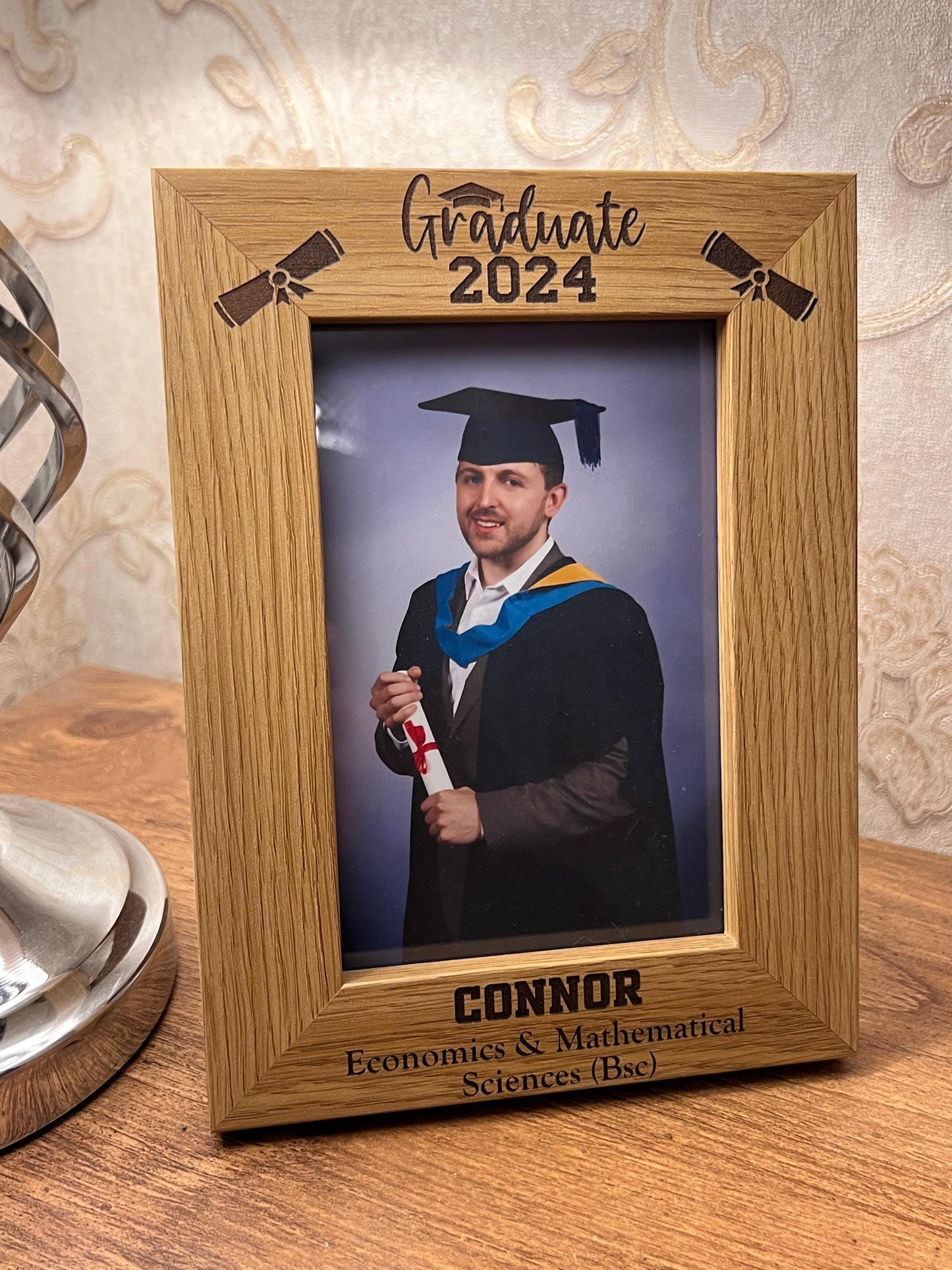 Graduation 2025 Personalised photo frame. Engraved Frame, Oak effect Wonderful way to celebrate graduation. Keepsake. 4x6  custom made