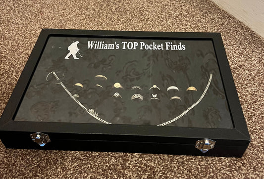 Personalised metal detecting Top finds showcase. Storage for the special finds. Has 100 slots for rings, broaches, coins etc.TOP pocket Find