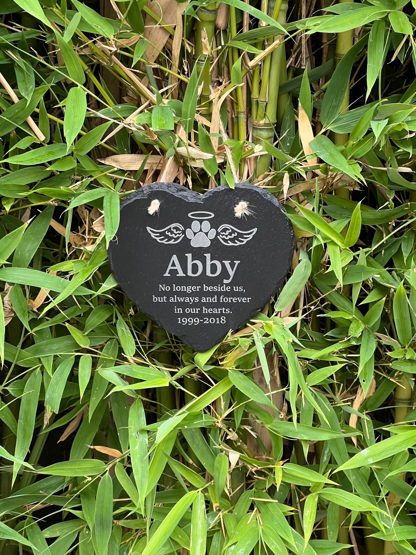Pet engraved slate memorial heart. Dog ,Cat gave marker heart. Any words engraved. 15cm